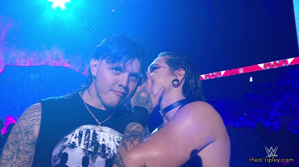 WWE_Raw_05_29_23_Rhea_Ringside_Seth_Puts_Arm_On_Rhea_070.jpg