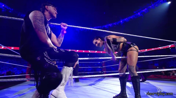 WWE_Raw_05_29_23_Rhea_Ringside_Seth_Puts_Arm_On_Rhea_169.jpg