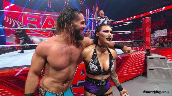 WWE_Raw_05_29_23_Rhea_Ringside_Seth_Puts_Arm_On_Rhea_265.jpg