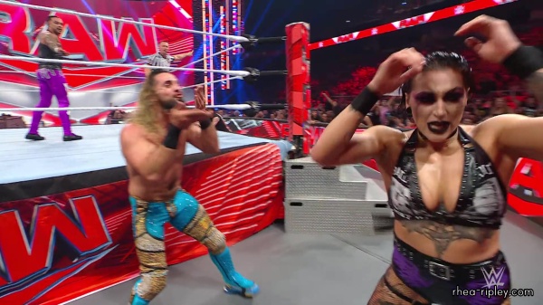 WWE_Raw_05_29_23_Rhea_Ringside_Seth_Puts_Arm_On_Rhea_472.jpg