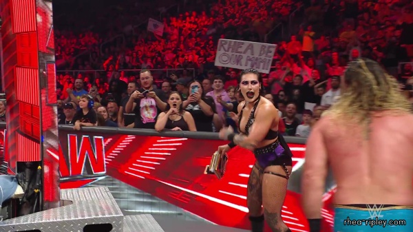 WWE_Raw_05_29_23_Rhea_Ringside_Seth_Puts_Arm_On_Rhea_485.jpg