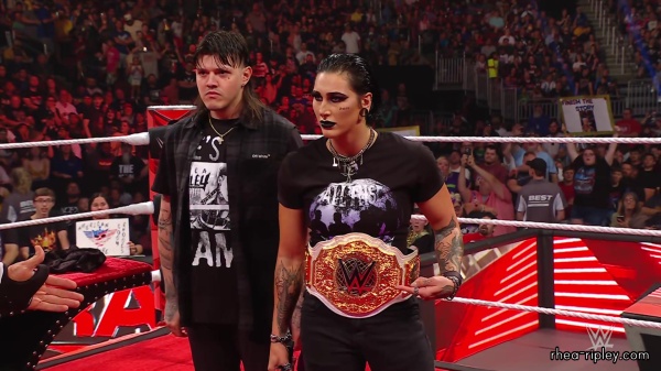 WWE_Raw_06_12_23_Opening_Segment_Rhea_Presented_New_Title_1022.jpg