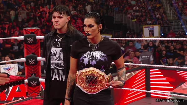 WWE_Raw_06_12_23_Opening_Segment_Rhea_Presented_New_Title_1038.jpg