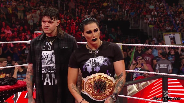 WWE_Raw_06_12_23_Opening_Segment_Rhea_Presented_New_Title_1078.jpg