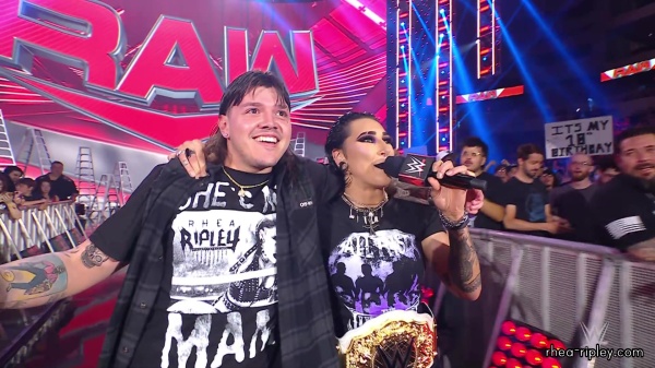 WWE_Raw_06_12_23_Opening_Segment_Rhea_Presented_New_Title_1810.jpg