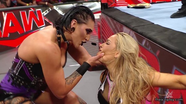 WWE_Raw_06_19_23_Rhea_Attacks_Natalya_Segment_0813.jpg