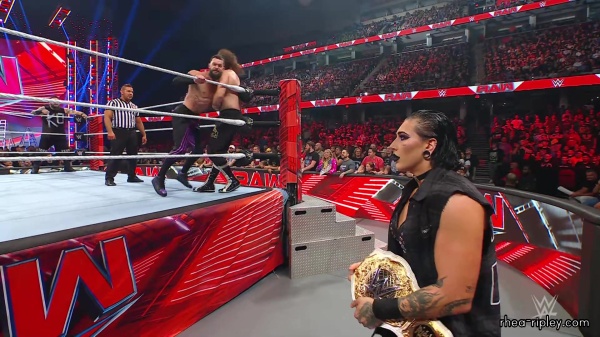 WWE_Raw_06_19_23_Rhea_Ringside_Attacks_Sami_654.jpg