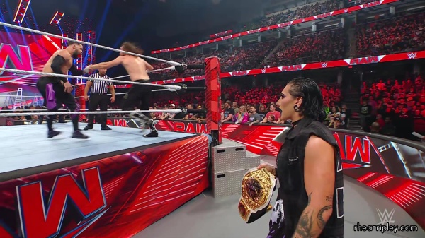 WWE_Raw_06_19_23_Rhea_Ringside_Attacks_Sami_656.jpg