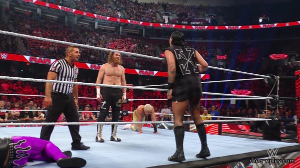 WWE_Raw_06_19_23_Rhea_Ringside_Attacks_Sami_766.jpg