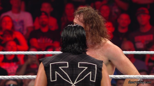 WWE_Raw_06_19_23_Rhea_Ringside_Attacks_Sami_784.jpg