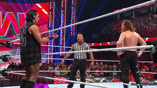 WWE_Raw_06_19_23_Rhea_Ringside_Attacks_Sami_797.jpg