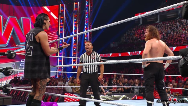 WWE_Raw_06_19_23_Rhea_Ringside_Attacks_Sami_798.jpg