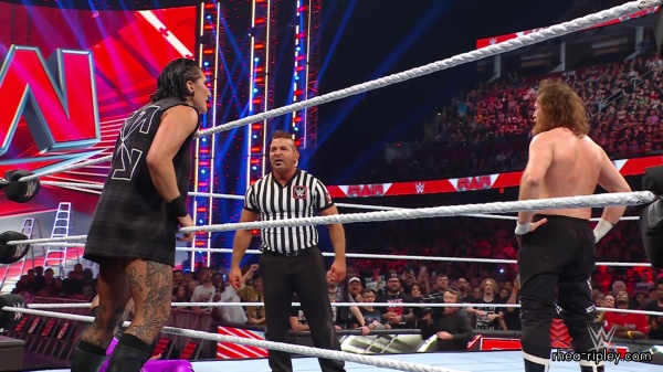 WWE_Raw_06_19_23_Rhea_Ringside_Attacks_Sami_803.jpg
