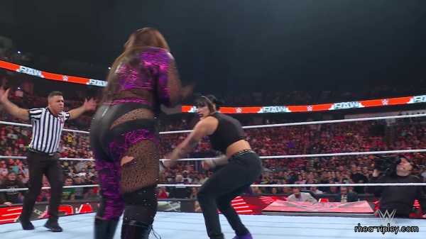 WWE_Raw_10_09_23_Nia_vs_Raquel_Rhea_Shayna_Brawl_1075.jpg