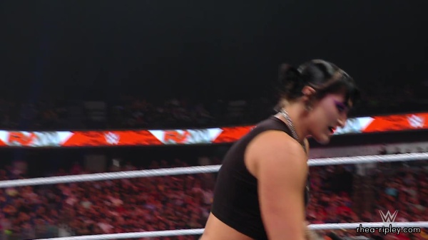 WWE_Raw_10_09_23_Nia_vs_Raquel_Rhea_Shayna_Brawl_1089.jpg