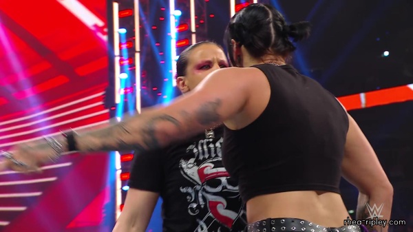 WWE_Raw_10_09_23_Nia_vs_Raquel_Rhea_Shayna_Brawl_1182.jpg