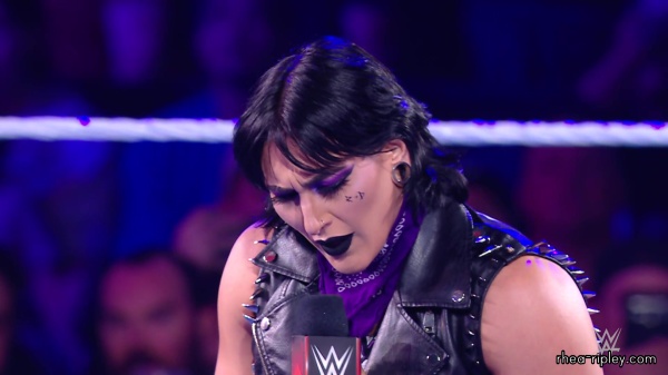 WWE_Raw_10_16_23_Rhea_vs_Shayna_Featuring_Nia_Zoey_0310.jpg