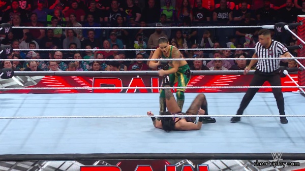 WWE_Raw_10_16_23_Rhea_vs_Shayna_Featuring_Nia_Zoey_0775.jpg