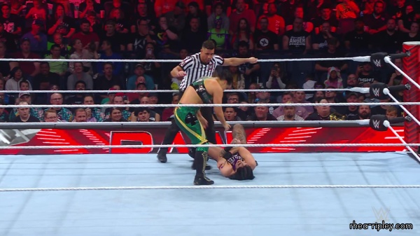 WWE_Raw_10_16_23_Rhea_vs_Shayna_Featuring_Nia_Zoey_0825.jpg