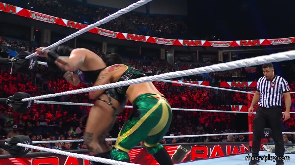 WWE_Raw_10_16_23_Rhea_vs_Shayna_Featuring_Nia_Zoey_1074.jpg