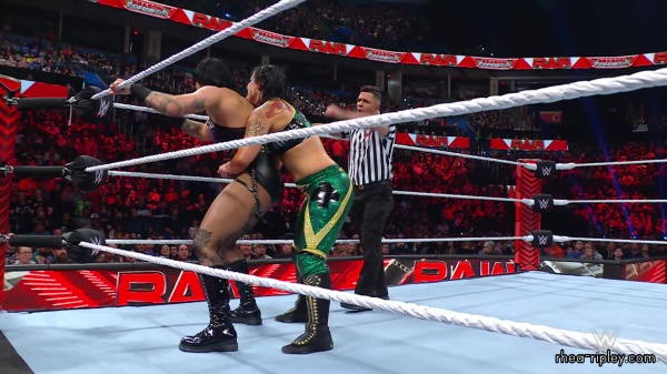 WWE_Raw_10_16_23_Rhea_vs_Shayna_Featuring_Nia_Zoey_1087.jpg