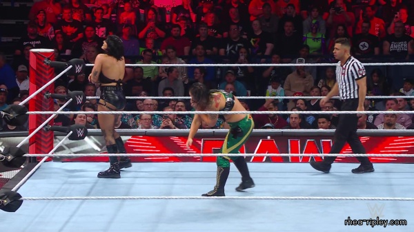 WWE_Raw_10_16_23_Rhea_vs_Shayna_Featuring_Nia_Zoey_1094.jpg
