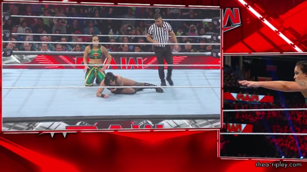 WWE_Raw_10_16_23_Rhea_vs_Shayna_Featuring_Nia_Zoey_1243.jpg
