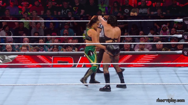 WWE_Raw_10_16_23_Rhea_vs_Shayna_Featuring_Nia_Zoey_1273.jpg