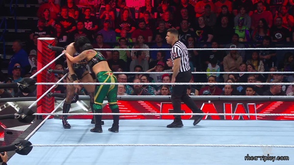 WWE_Raw_10_16_23_Rhea_vs_Shayna_Featuring_Nia_Zoey_1299.jpg