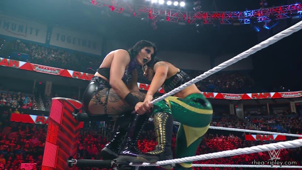 WWE_Raw_10_16_23_Rhea_vs_Shayna_Featuring_Nia_Zoey_1332.jpg