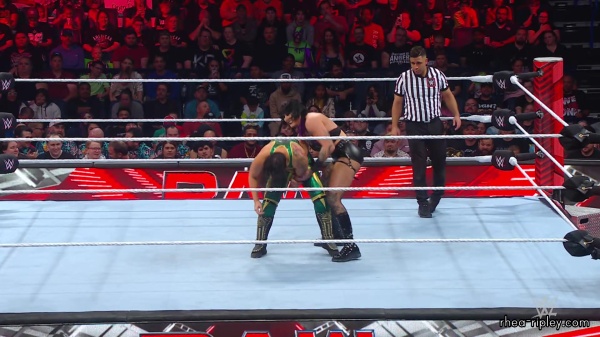 WWE_Raw_10_16_23_Rhea_vs_Shayna_Featuring_Nia_Zoey_1386.jpg