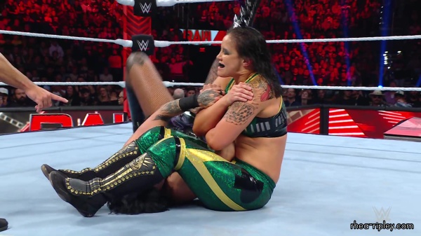 WWE_Raw_10_16_23_Rhea_vs_Shayna_Featuring_Nia_Zoey_1413.jpg