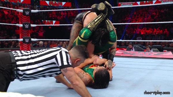 WWE_Raw_10_16_23_Rhea_vs_Shayna_Featuring_Nia_Zoey_1433.jpg