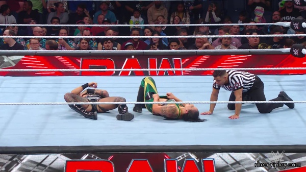 WWE_Raw_10_16_23_Rhea_vs_Shayna_Featuring_Nia_Zoey_1469.jpg