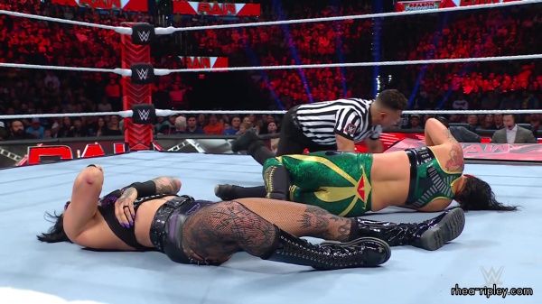 WWE_Raw_10_16_23_Rhea_vs_Shayna_Featuring_Nia_Zoey_1473.jpg