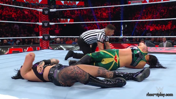 WWE_Raw_10_16_23_Rhea_vs_Shayna_Featuring_Nia_Zoey_1474.jpg