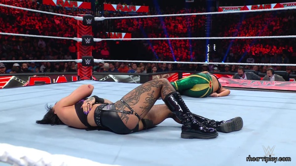 WWE_Raw_10_16_23_Rhea_vs_Shayna_Featuring_Nia_Zoey_1495.jpg