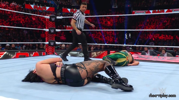 WWE_Raw_10_16_23_Rhea_vs_Shayna_Featuring_Nia_Zoey_1503.jpg