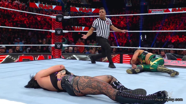 WWE_Raw_10_16_23_Rhea_vs_Shayna_Featuring_Nia_Zoey_1514.jpg