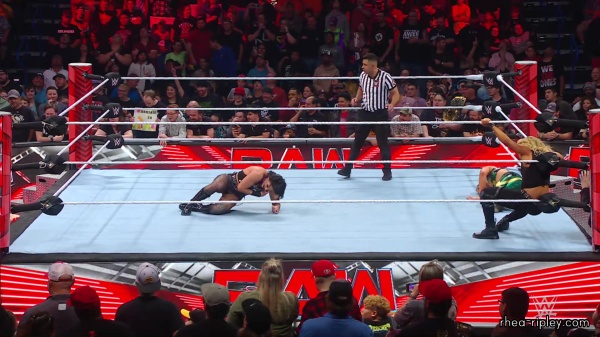 WWE_Raw_10_16_23_Rhea_vs_Shayna_Featuring_Nia_Zoey_1700.jpg