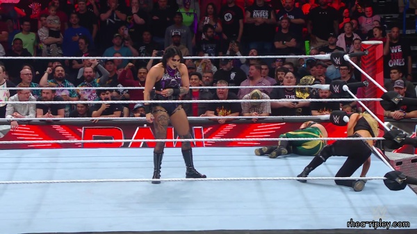 WWE_Raw_10_16_23_Rhea_vs_Shayna_Featuring_Nia_Zoey_1751.jpg
