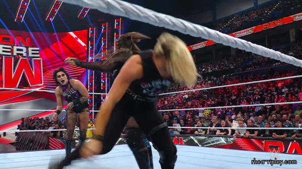 WWE_Raw_10_16_23_Rhea_vs_Shayna_Featuring_Nia_Zoey_1842.jpg
