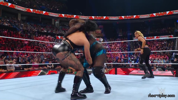WWE_Raw_10_16_23_Rhea_vs_Shayna_Featuring_Nia_Zoey_1845.jpg