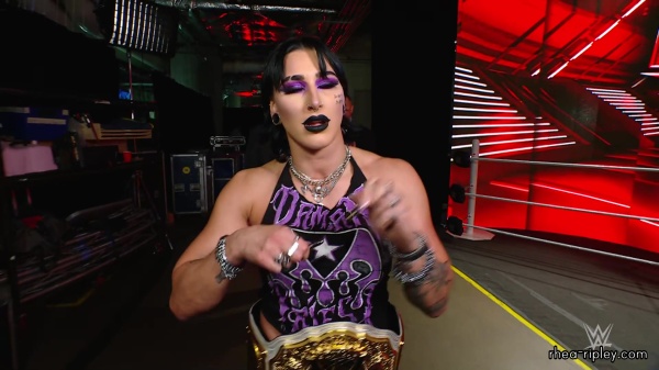 WWE_Raw_10_23_23_Dominik_Rhea_Backstage_Segment_053.jpg