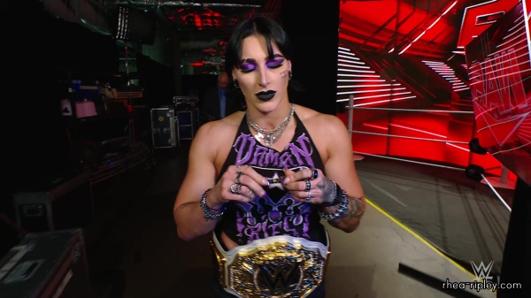 WWE_Raw_10_23_23_Dominik_Rhea_Backstage_Segment_057.jpg