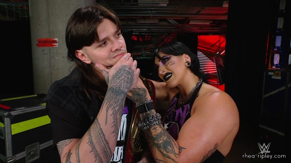 WWE_Raw_10_23_23_Dominik_Rhea_Backstage_Segment_123.jpg