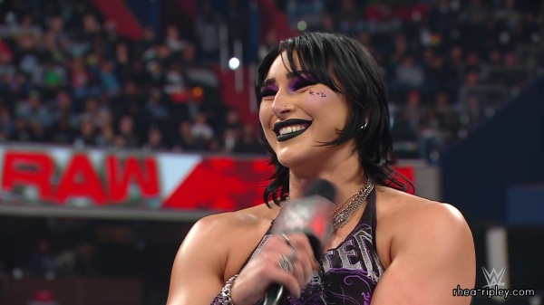 WWE_Raw_11_13_23_Rhea_Zoey_Segment_550.jpg