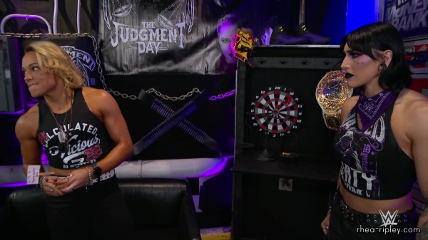 WWE_Raw_11_20_23_Rhea_vs_Zoey_Backstage_Segment_080.jpg