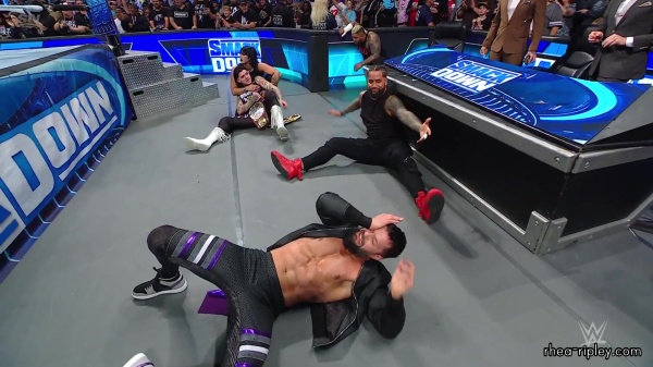 WWE_SmackDown_2023_10_06_1080p_HDTV_h264-DOORS_part_4_1898.jpg