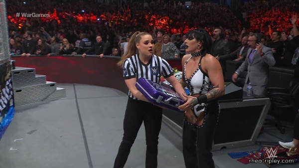 WWE_Survivor_Series_2023_Rhea_Ringside_152.jpg